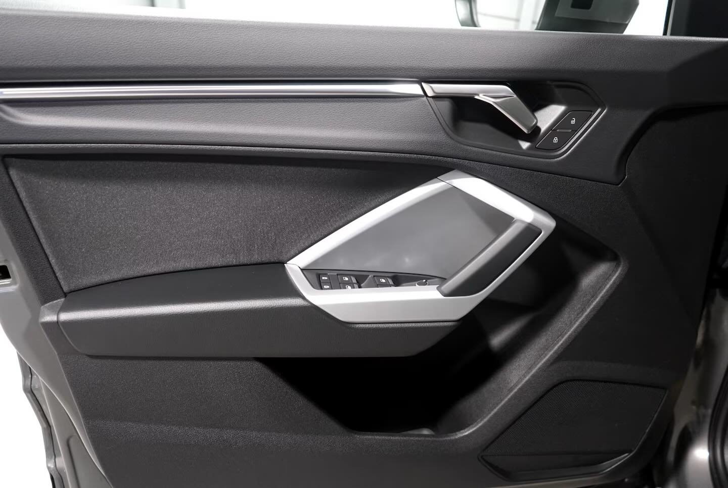 Audi Q3 Sportback 35 TDI – Image 9