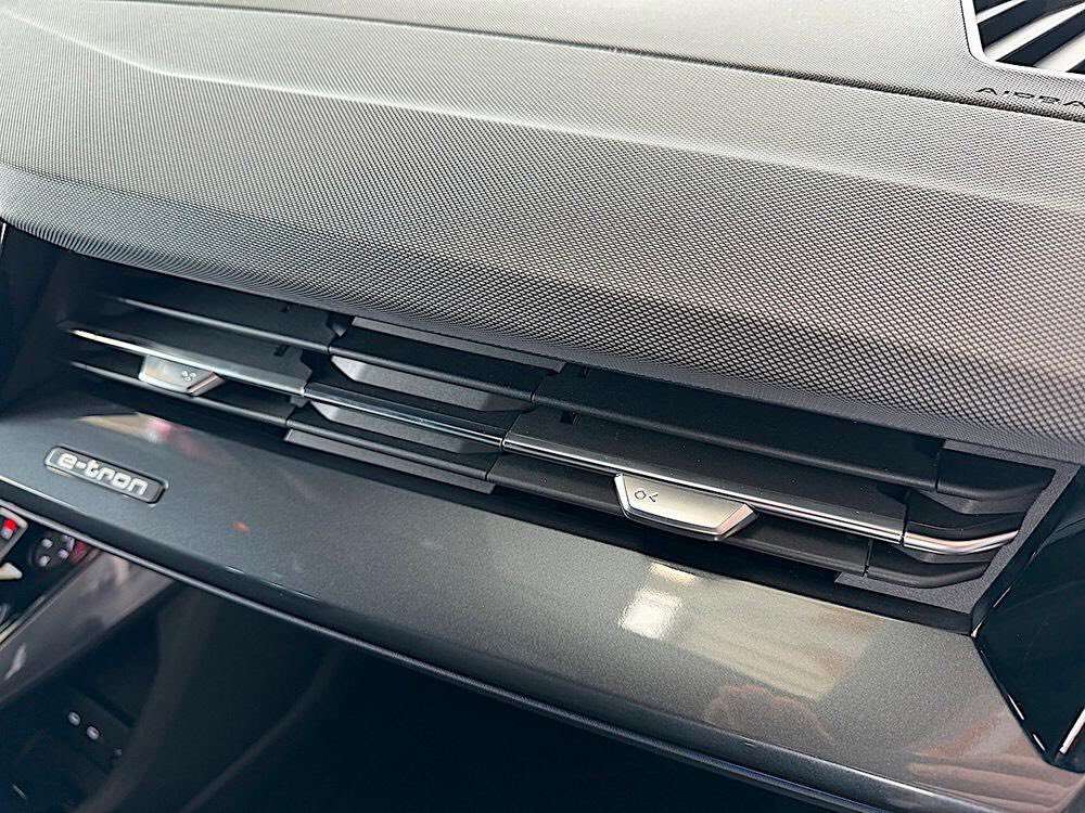 Audi Q4 Sportback 50 e-tron – Image 6