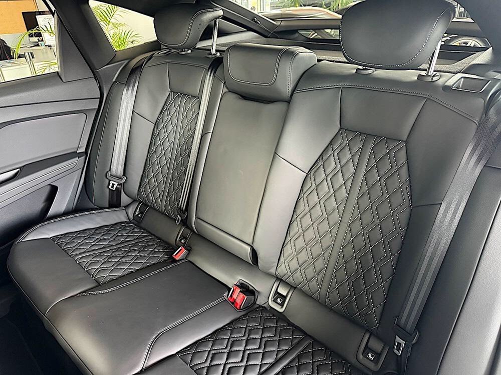 Audi Q4 Sportback 50 e-tron – Image 8
