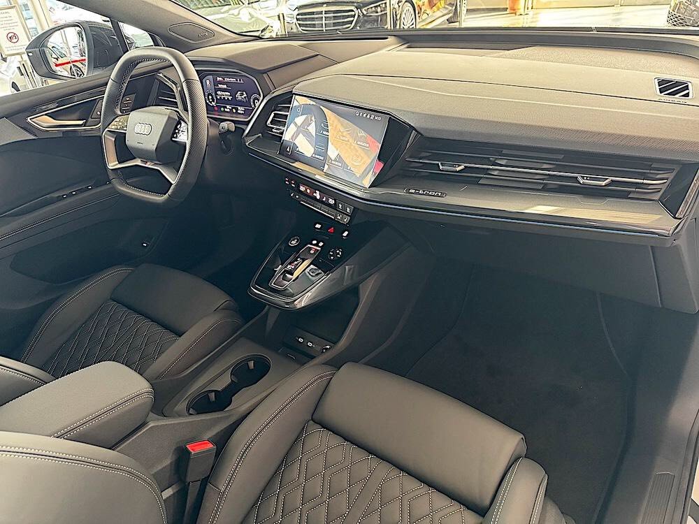 Audi Q4 Sportback 50 e-tron – Image 11