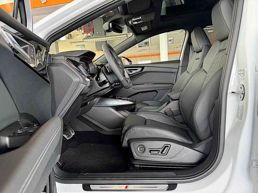 Audi Q4 Sportback 50 e-tron – Image 18