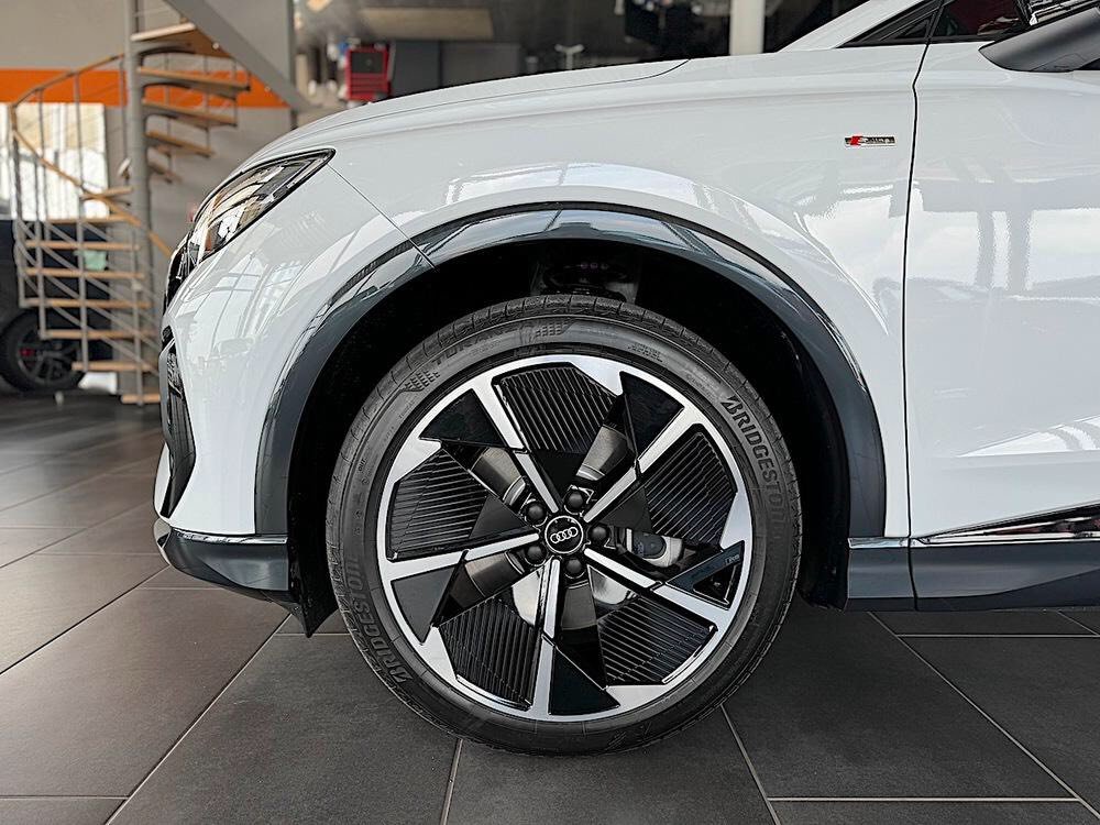 Audi Q4 Sportback 50 e-tron – Image 27