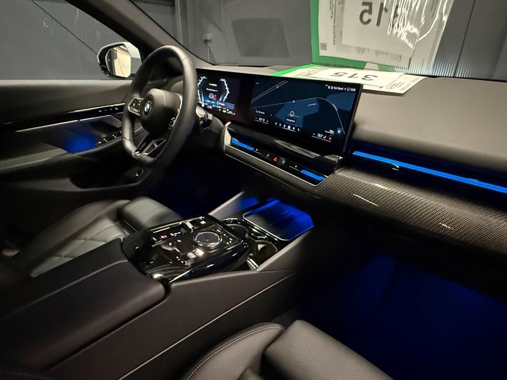 BMW 520d Touring M – Image 7