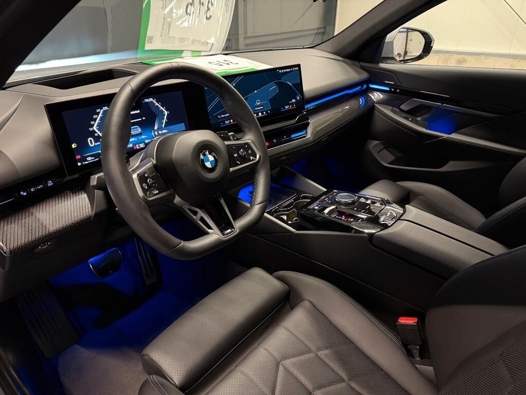 BMW 520d Touring M – Image 14