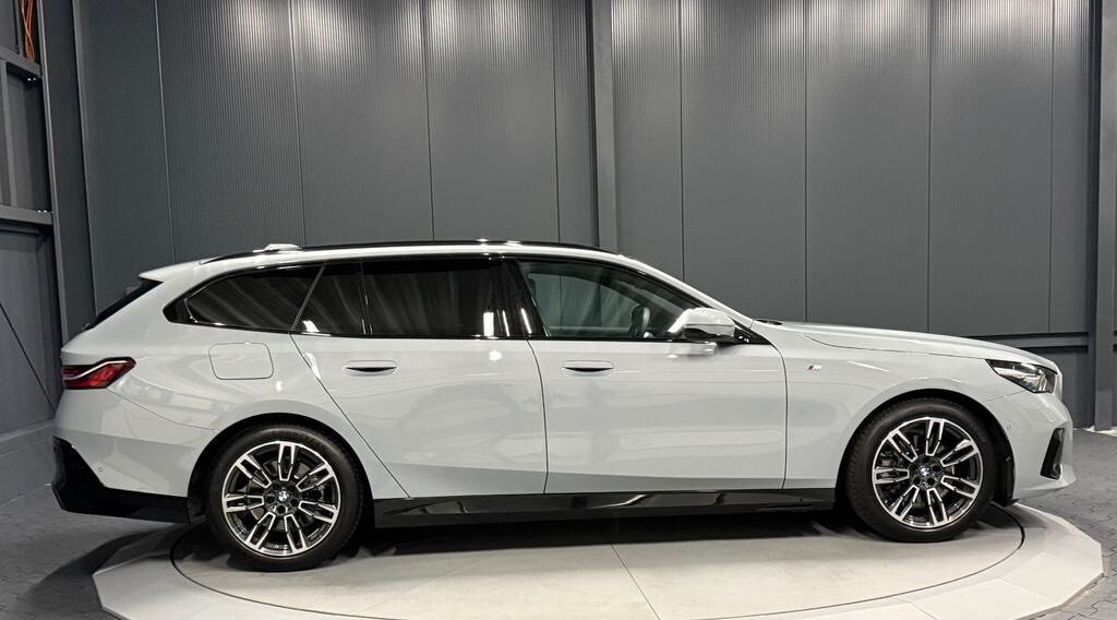 BMW 520d Touring M – Image 16