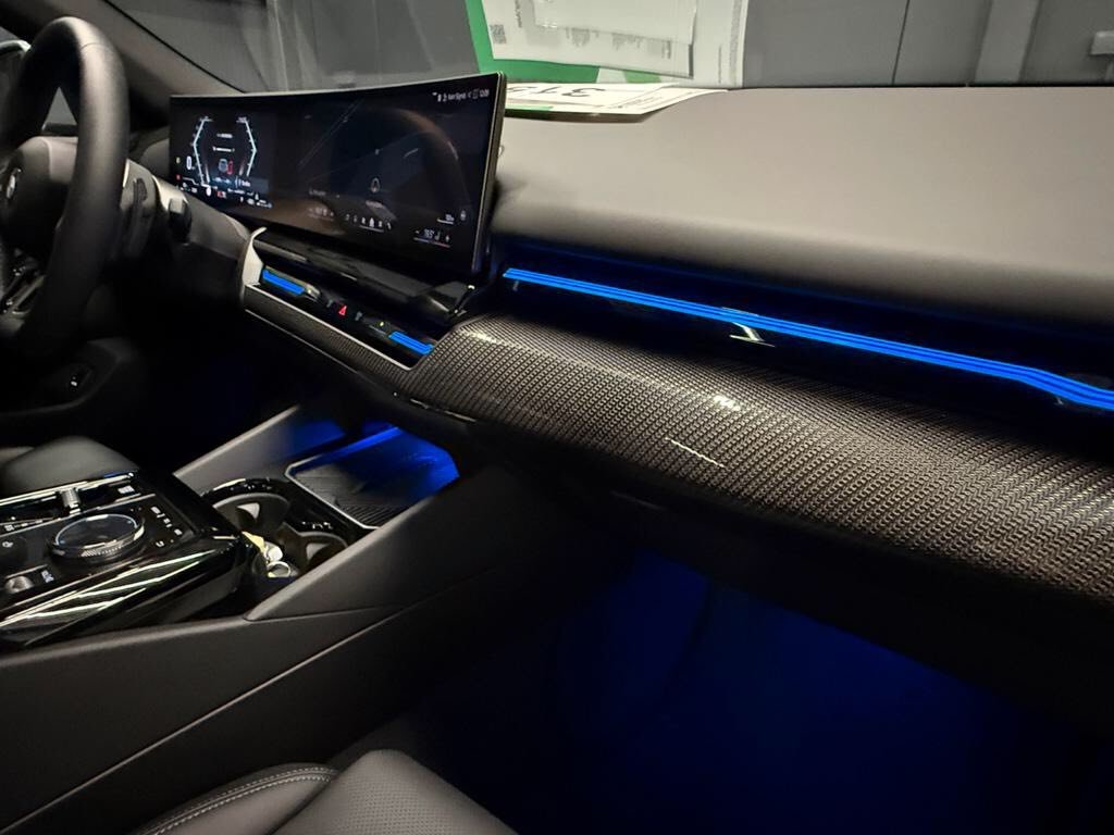 BMW 520d Touring M – Image 31